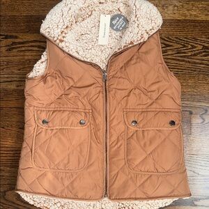 NWT! Reversible Quilted Vest with Sherpa